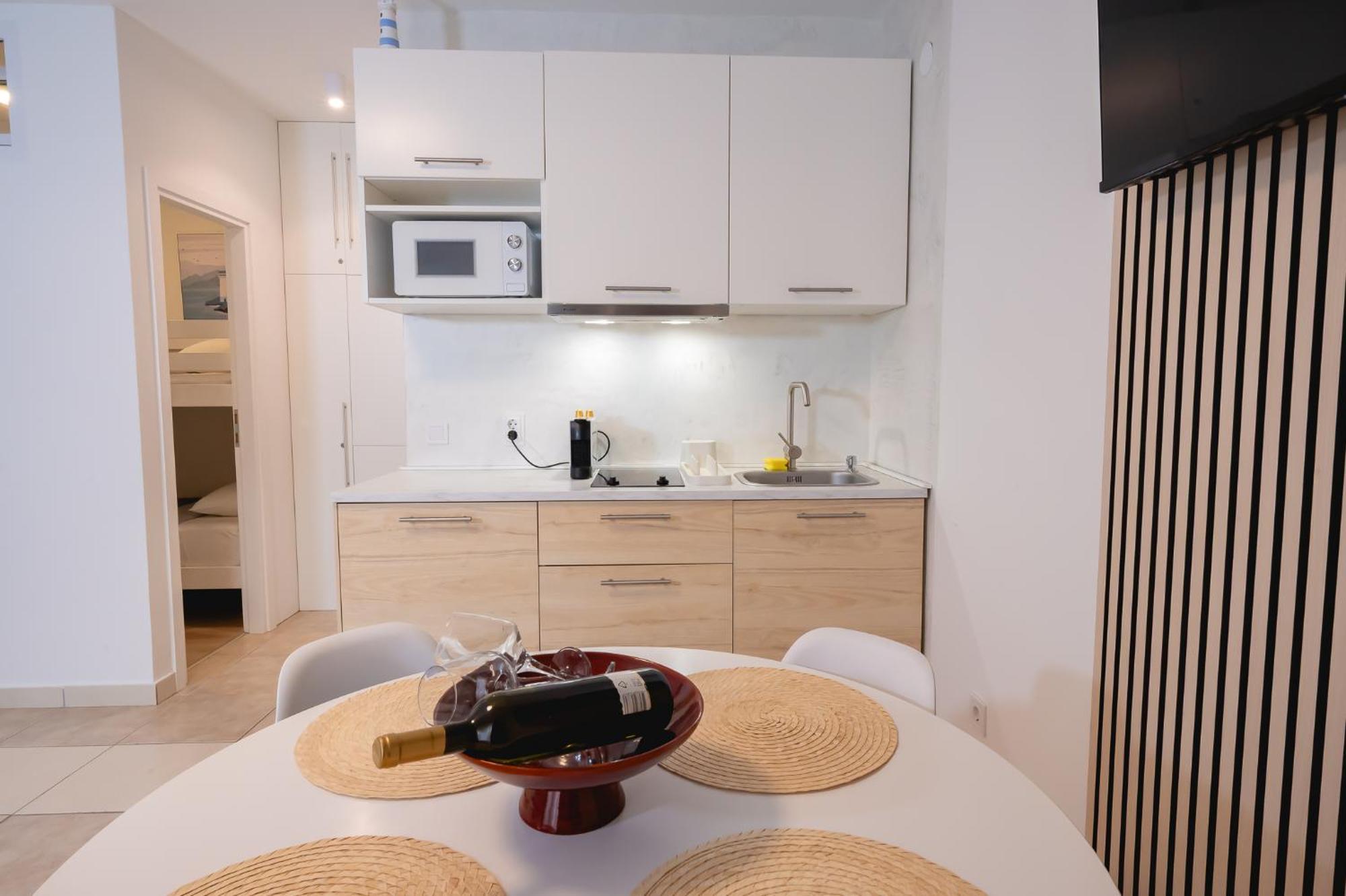 Locus Apartments Petrcane Eksteriør bilde